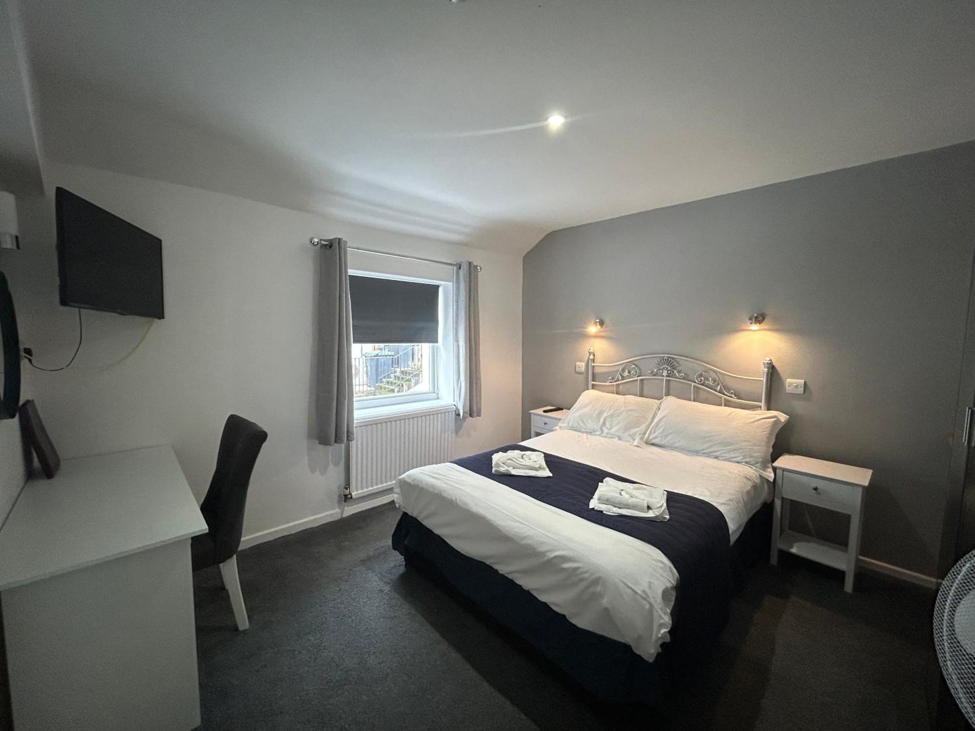 The Beaufort Hotel Chepstow Exterior photo