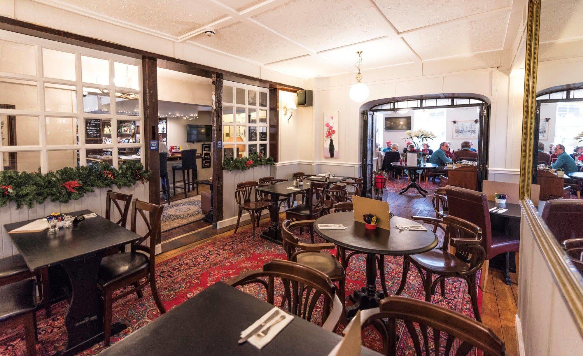 The Beaufort Hotel Chepstow Exterior photo