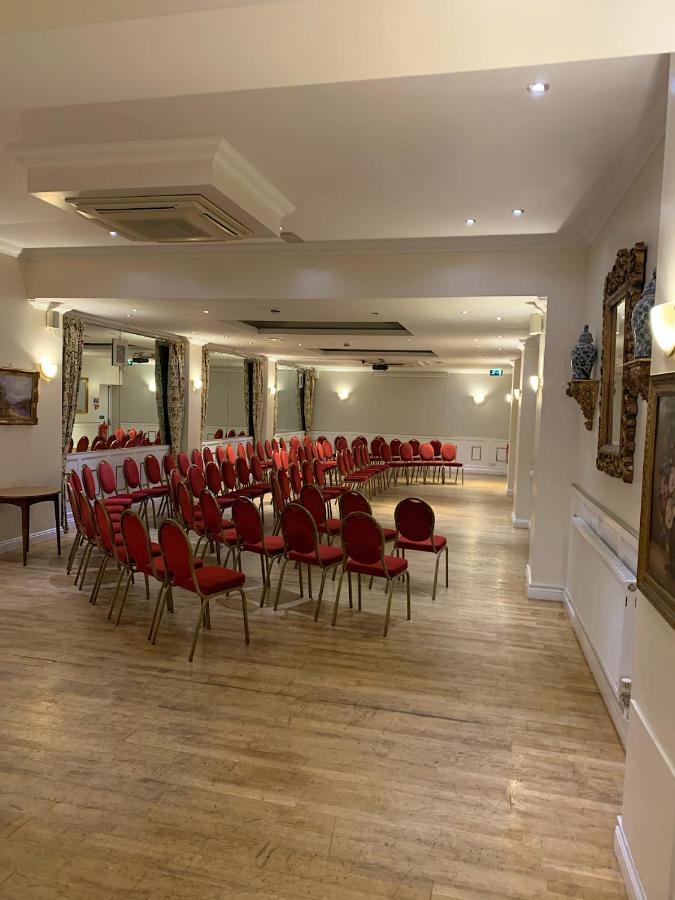The Beaufort Hotel Chepstow Exterior photo